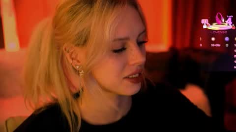 Snapshot of nelly_carroll chatting on 09.18.25 I am Nelly3 online show from 09.18.25