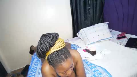 nellyeluxe online show from 12.16.25