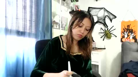 Star  online show from 10.23.25