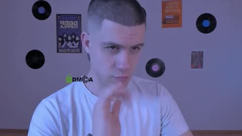 Snapshot of neo_raze_ chatting on 03.03.26 neo_raze_ online show from 03.03.26