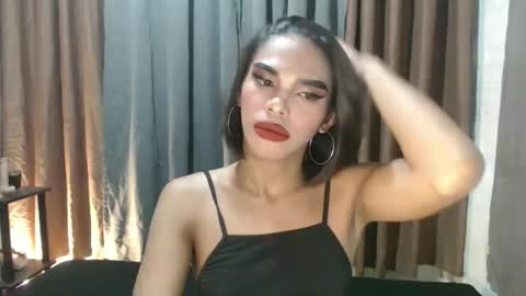 neomi online show from 02.08.26