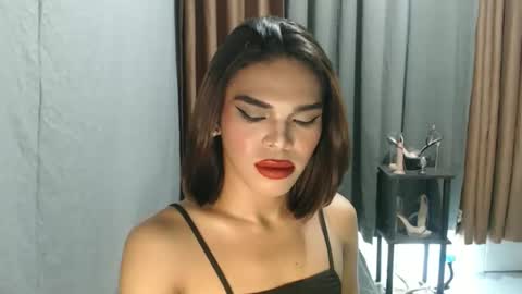 Snapshot of neomi_hardcock chatting on 05.01.26 neomi online show from 05.01.26