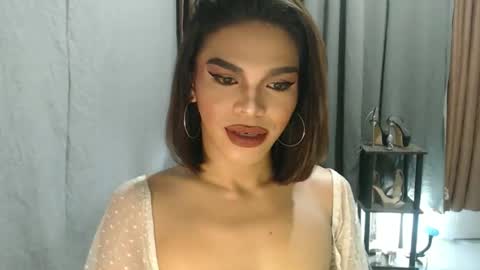 Snapshot of neomi_hardcock chatting on 05.28.26 neomi online show from 05.28.26