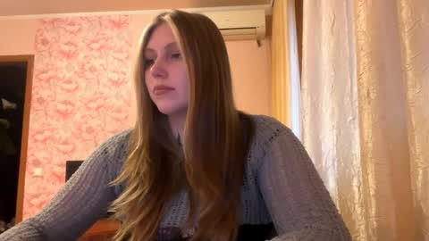 Snapshot of neomimaddern chatting on 04.21.26 neomimaddern online show from 04.21.26