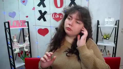 Snapshot of neonilalisova chatting on 09.27.25 NeonilaLisova online show from 09.27.25