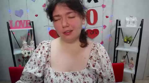 Snapshot of neonilalisova chatting on 10.16.25 NeonilaLisova online show from 10.16.25