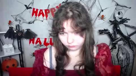 Snapshot of neonilalisova chatting on 10.20.25 NeonilaLisova online show from 10.20.25