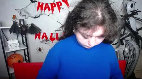 Snapshot of neonilalisova chatting on 10.23.25 NeonilaLisova online show from 10.23.25