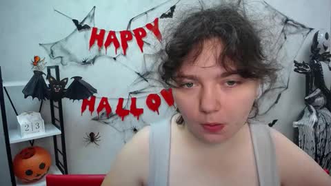 Snapshot of neonilalisova chatting on 10.24.25 NeonilaLisova online show from 10.24.25