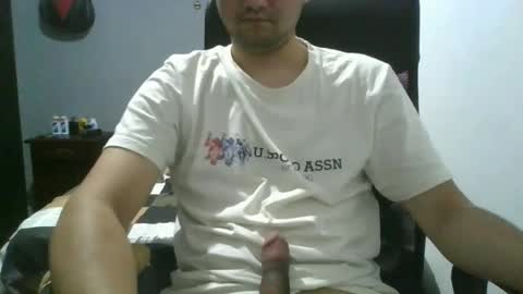 Snapshot of nerdxxx94 chatting on 04.19.26 MrBull online show from 04.19.26