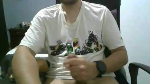 Snapshot of nerdxxx94 chatting on 04.29.26 MrBull online show from 04.29.26