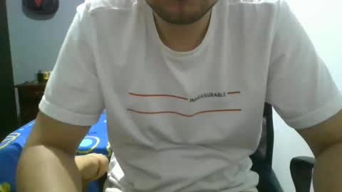 Snapshot of nerdxxx94 chatting on 05.19.26 MrBull online show from 05.19.26