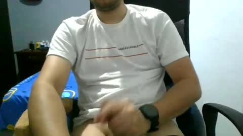 Snapshot of nerdxxx94 chatting on 05.22.26 MrBull online show from 05.22.26