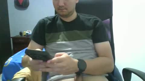 Snapshot of nerdxxx94 chatting on 05.23.26 MrBull online show from 05.23.26