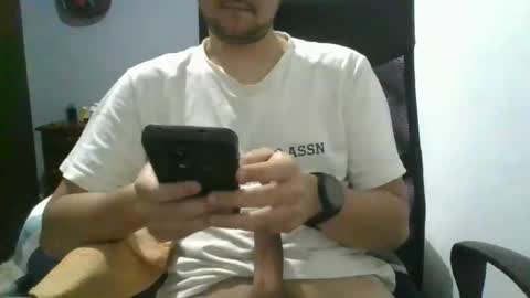Snapshot of nerdxxx94 chatting on 06.03.26 MrBull online show from 06.03.26