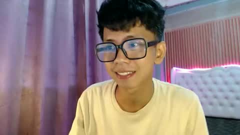 Snapshot of nerdy_nate chatting on 06.10.26 Ethan online show from 06.10.26