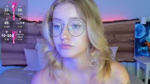Snapshot of nerissa_xo chatting on 09.17.25 Nerissa online show from 09.17.25