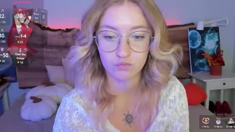 Snapshot of nerissa_xo chatting on 09.23.25 Nerissa online show from 09.23.25