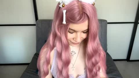 Lori online show from 04.12.26