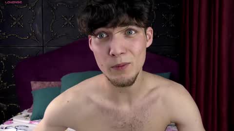 Snapshot of neroknox chatting on 03.12.25 NeroKnox online show from 03.12.25