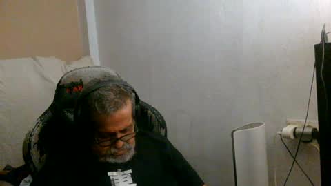 Snapshot of neron401 chatting on 07.31.26 neron401 online show from 07.31.26