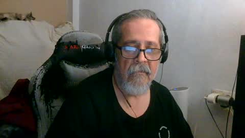 Snapshot of neron401 chatting on 08.04.26 neron401 online show from 08.04.26