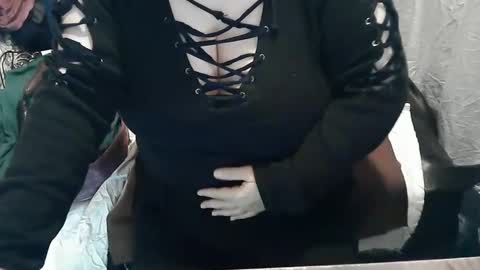 Snapshot of neslihan35 chatting on 02.16.25 neslihan online show from 02.16.25