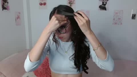 Snapshot of nessaa_ chatting on 07.02.26 Nessa online show from 07.02.26