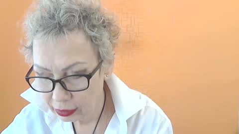 NessyJenixs online show from 11.25.25