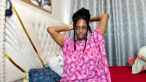 Snapshot of netfux_and_chill chatting on 01.18.26 netfux_and_chill online show from 01.18.26