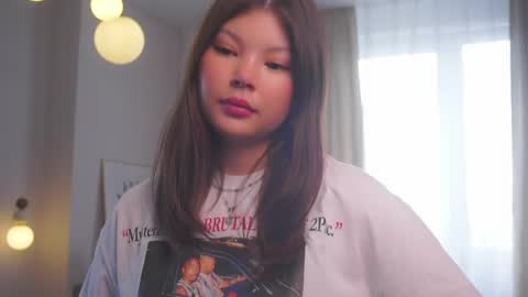 Snapshot of nevahiga chatting on 05.28.26 Yuna online show from 05.28.26