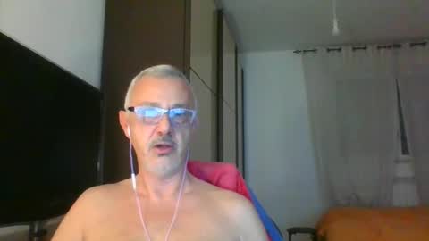 Snapshot of nevenerabis chatting on 12.09.24 nevenerabis online show from 12.09.24