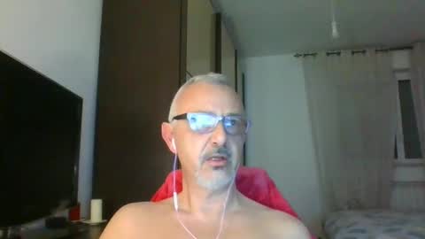 Snapshot of nevenerabis chatting on 01.07.25 nevenerabis online show from 01.07.25