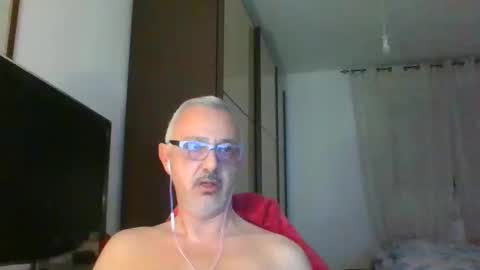 Snapshot of nevenerabis chatting on 01.17.25 nevenerabis online show from 01.17.25