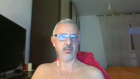 Snapshot of nevenerabis chatting on 02.10.25 nevenerabis online show from 02.10.25