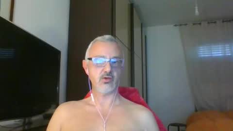 Snapshot of nevenerabis chatting on 02.10.25 nevenerabis online show from 02.10.25