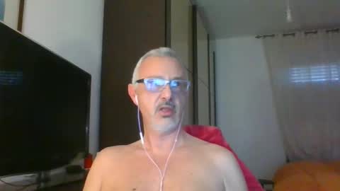 Snapshot of nevenerabis chatting on 02.10.25 nevenerabis online show from 02.10.25