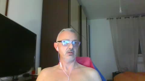 Snapshot of nevenerabis chatting on 02.17.25 nevenerabis online show from 02.17.25