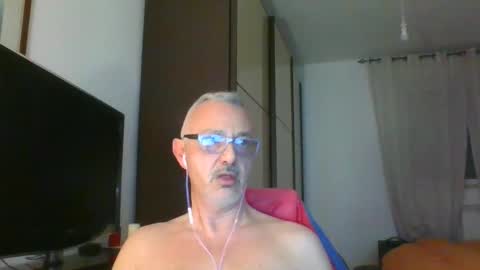 Snapshot of nevenerabis chatting on 02.17.25 nevenerabis online show from 02.17.25