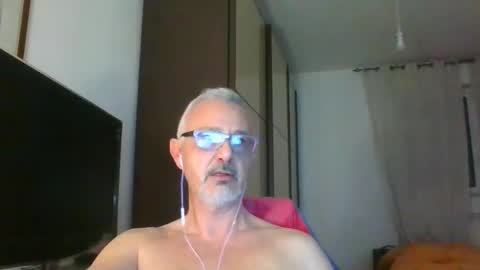 Snapshot of nevenerabis chatting on 03.06.25 nevenerabis online show from 03.06.25