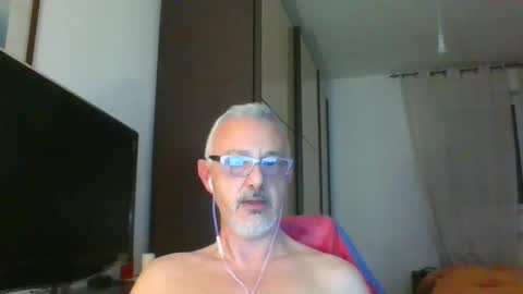 Snapshot of nevenerabis chatting on 03.07.25 nevenerabis online show from 03.07.25