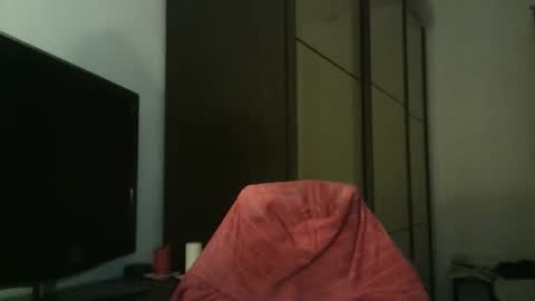 Snapshot of nevenerabis chatting on 09.12.25 nevenerabis online show from 09.12.25
