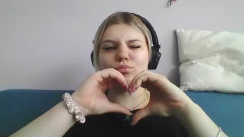 Snapshot of never_enoughh chatting on 07.02.26 never_enoughh online show from 07.02.26