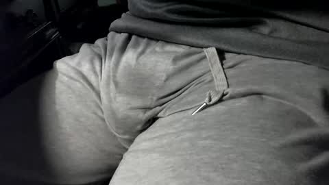 nevrsaynevr2000 online show from 10.20.25