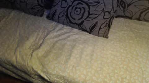 Snapshot of new_milf chatting on 05.12.26 Lilly online show from 05.12.26