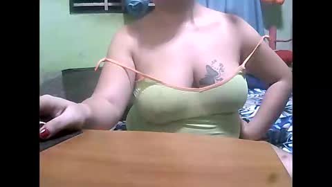 Snapshot of new_taboo_fetishqueen chatting on 09.22.25 mariapaula online show from 09.22.25