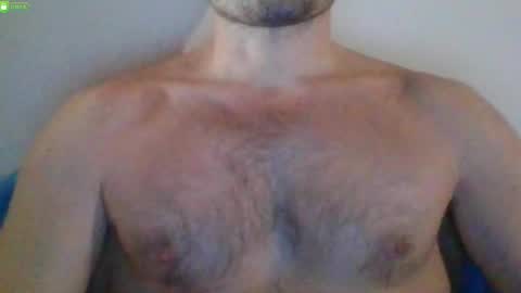 Snapshot of newtyguy90 chatting on 02.04.26 newtyguy90 online show from 02.04.26