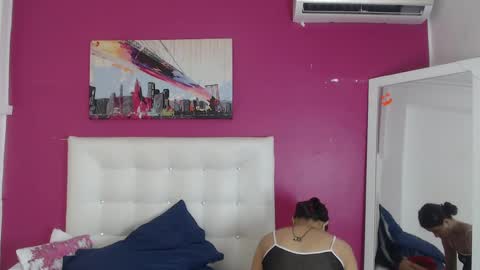 Snapshot of nextdoor_fantasy chatting on 10.23.25 nextdoor_fantasy online show from 10.23.25