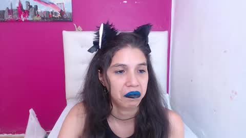 Snapshot of nextdoor_fantasy chatting on 10.29.25 nextdoor_fantasy online show from 10.29.25