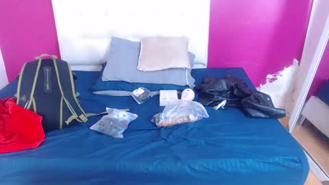 Snapshot of nextdoor_fantasy chatting on 12.17.25 nextdoor_fantasy online show from 12.17.25